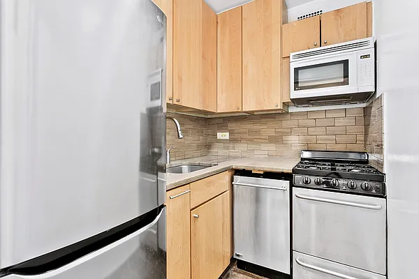 Rented by Compass | media 6