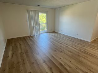 3 27th St UNIT 204, Spirit Lake, IA 51360