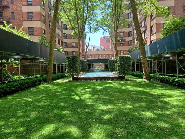 504 Grand Street image 1 of 15