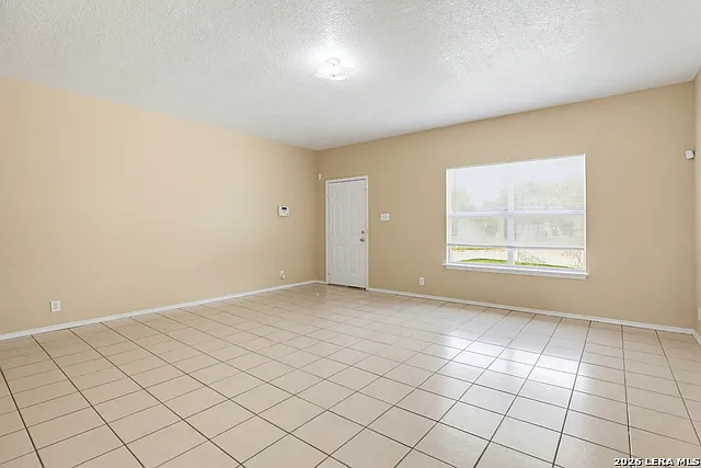 6342 Queens Castle Dr — Photo 5