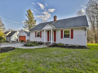 98 S Hampton Rd, Amesbury, MA 01913