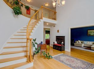 25 McDowell Ct, Bridgewater, NJ 08807