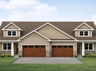 18 Meredith Ln #18, Pelham, NH 03051