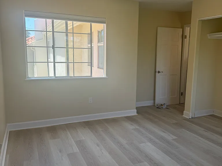 901 Beryl St — Photo 12