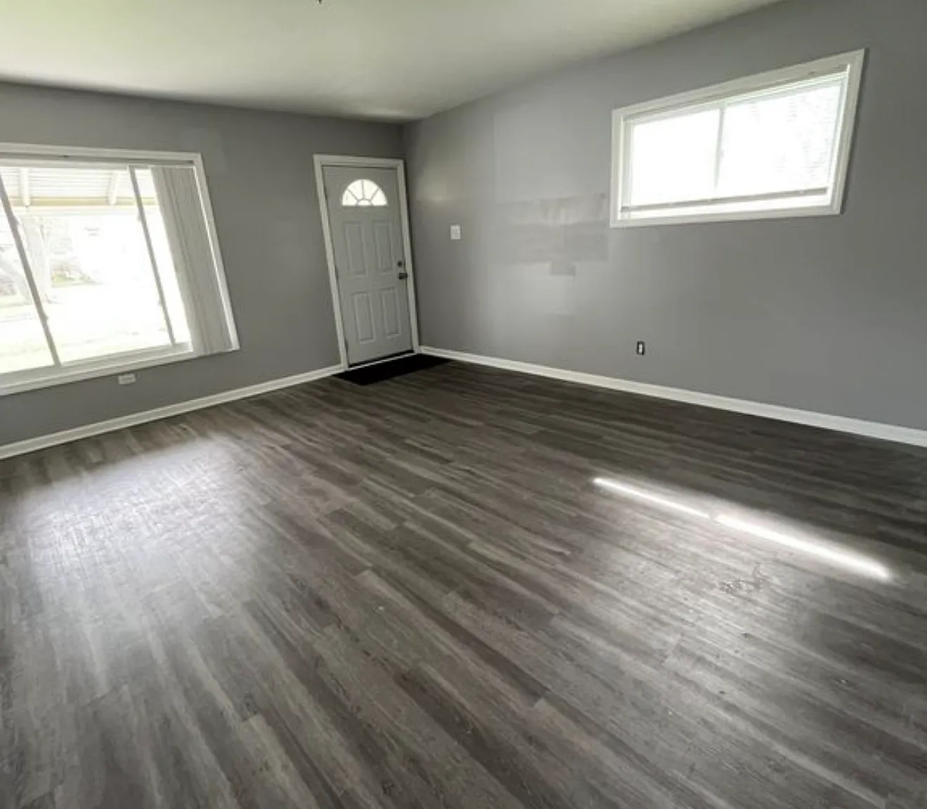 3 bed, 1000 sqft, $1,400 — Photo 3