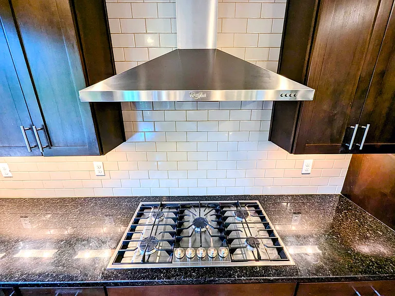 SS 5 burner gas stove with hood