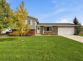 9745 Tyler St, Crown Point, IN 46307