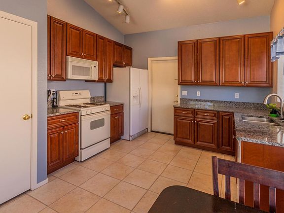 5th image of 8513 S Placita