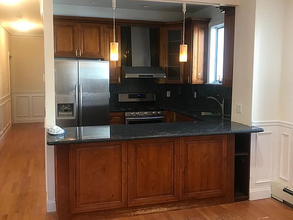 3rd image of 14548 23rd Ave Floor 1