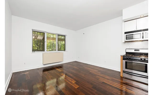 Rented by Douglas Elliman | media 70