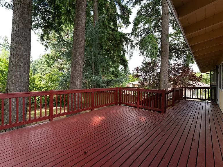 12647 SE 54th St — Photo 31