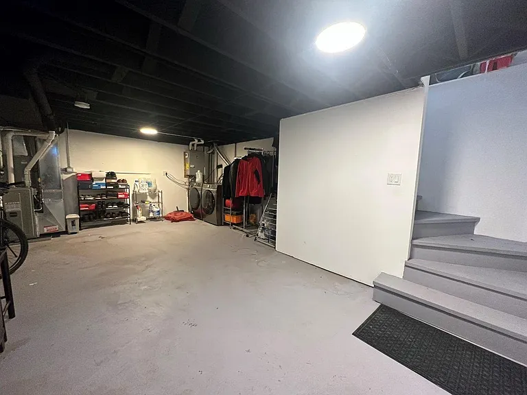 1267 N Northwest Hwy #R — Photo 12