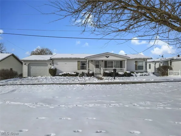 104 Vine St, New Lexington, OH 43764