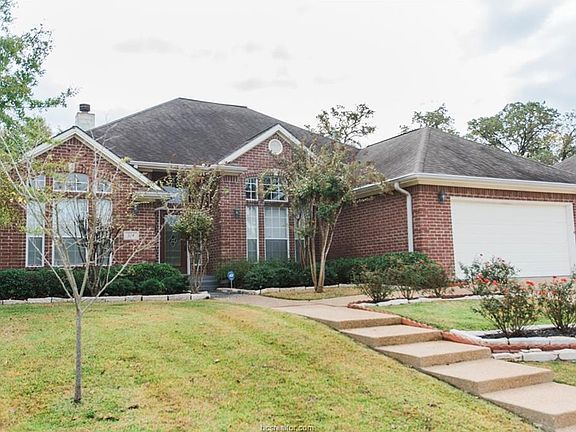 2nd image of 314 Woodland Springs Dr