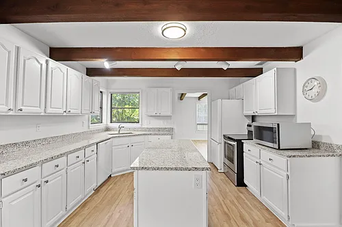 65 Pinehill Trl W #W Photo 1