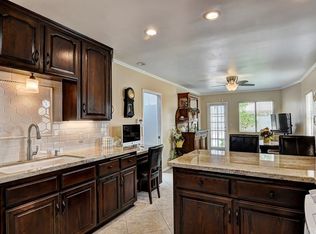 7737 Arnett St, Downey, CA 90241