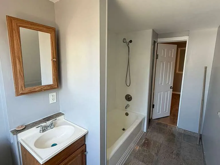 1160 Washington Blvd — Photo 4