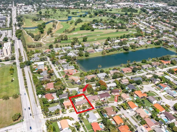 15245 SW 99th Ct, Miami, FL 33157