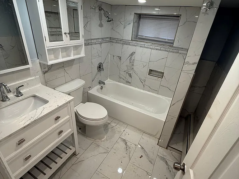 568 W 7th Ave — Photo 7