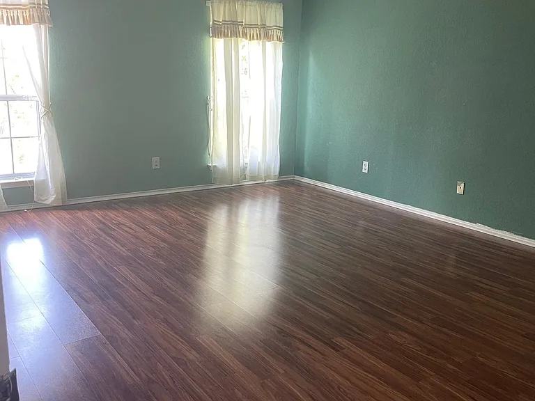 8617 Sabinas Trl — Photo 10