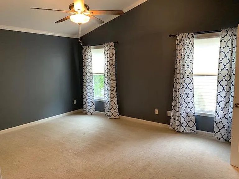 2312 Kendricks Ct — Photo 12