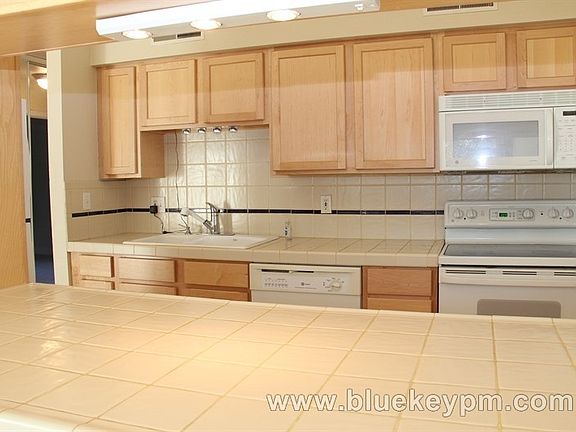 4th image of 4 Touchstone Ct APT 64