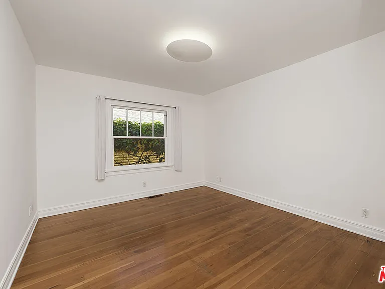 714 Kensington Rd — Photo 8