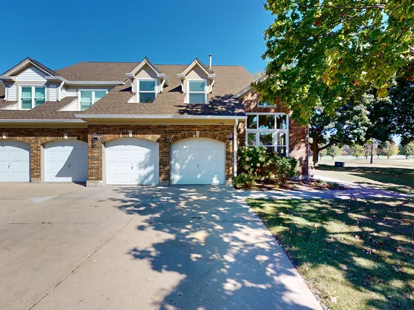 459 Banyan Tree Ln, Buffalo Grove, IL 60089