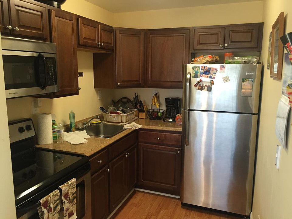1st image of 80 NE 36th Ct