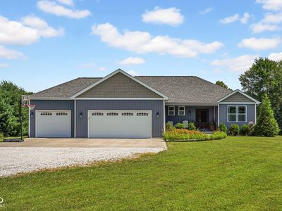 8230 W Nasby Trl, Columbus, IN, 47201