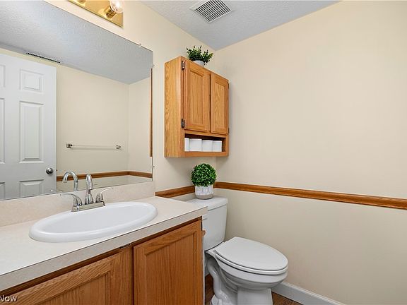 4th image of 14443 Fullers Ln