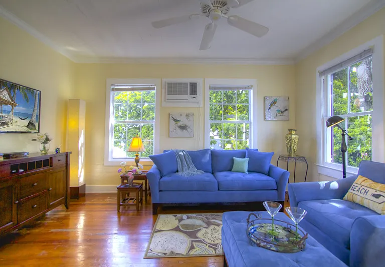 327 Margaret St #3 — Photo 6