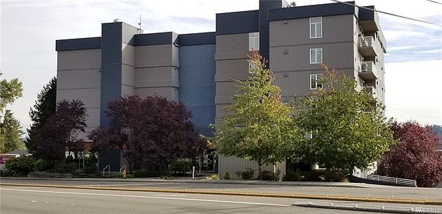 1st image of 15020 Bothell Way NE APT 401