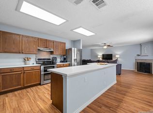 8018 Manderly Pl, Converse, TX 78109