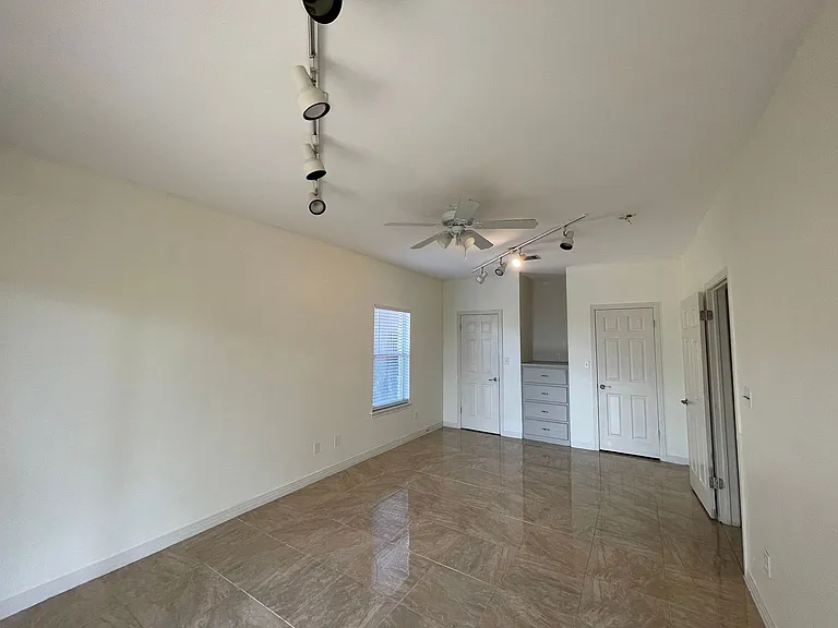 4009 Eck Ln — Photo 32