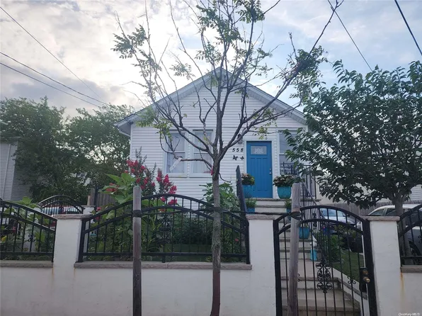 558 Beach 72nd Street, Arverne, NY 11692