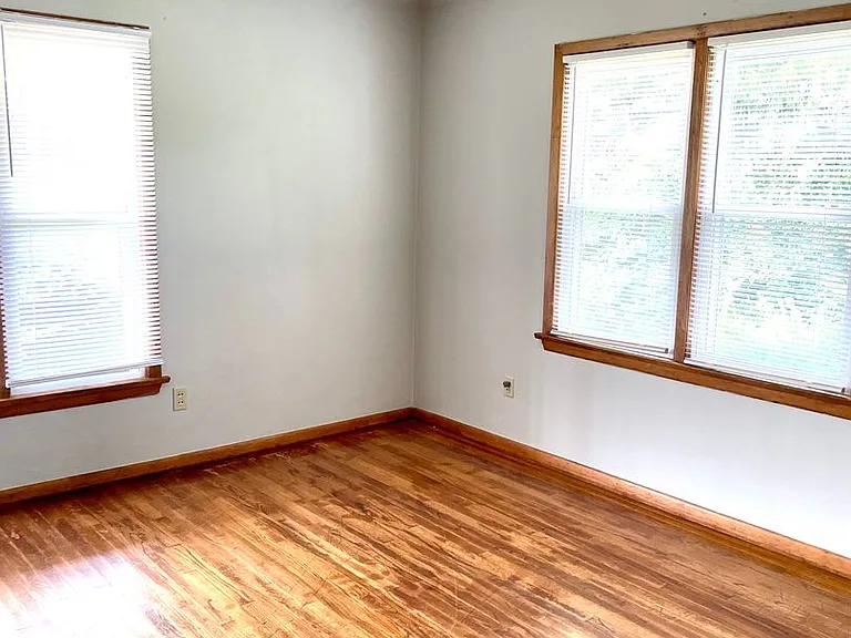 2202 N Fritz Dr — Photo 10