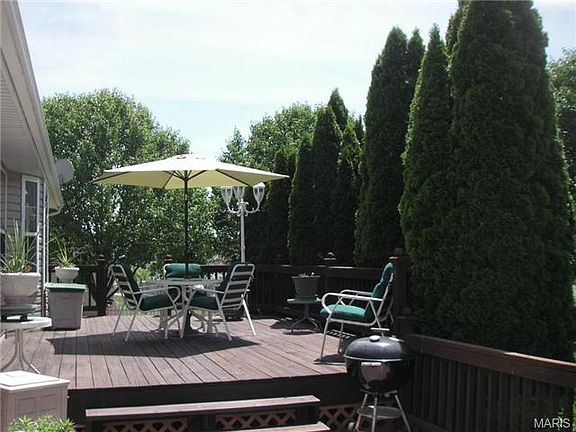 4th image of 794 Oakmont Ln