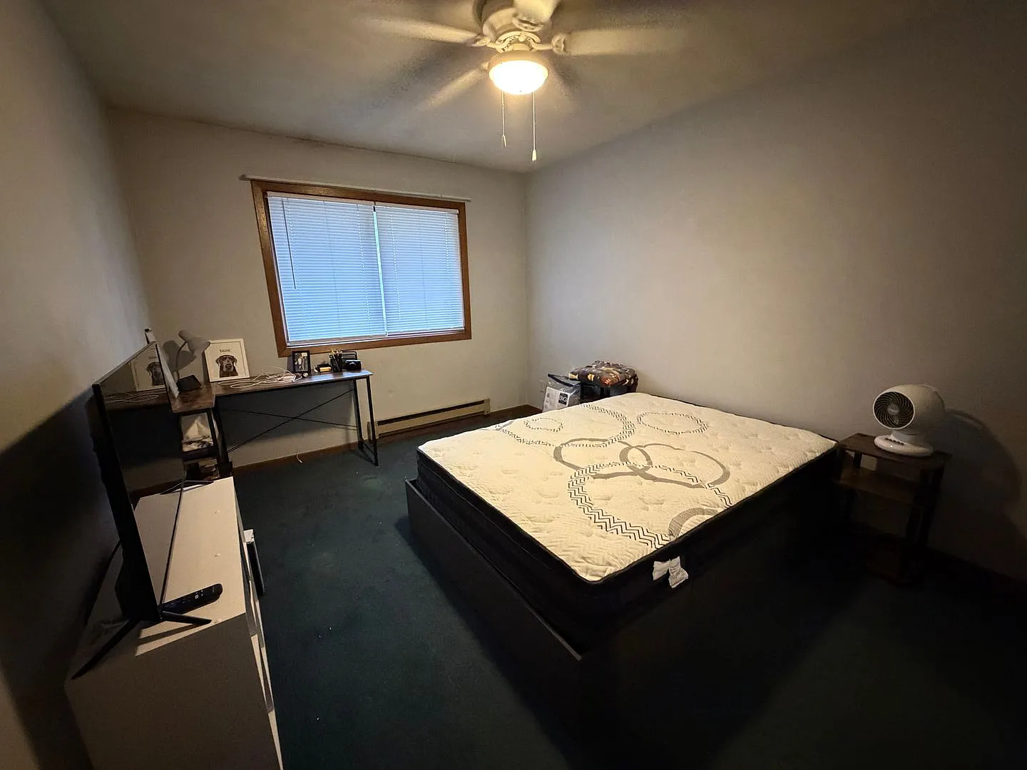 Large 3-Bedroom Apartment with Bonus Room Near UW-La Crosse — Photo 3