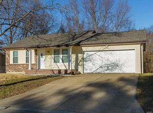 39 Huntsman Trl, Saint Peters, MO 63376