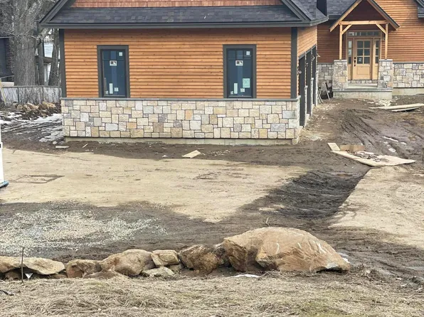 123 SEELYE Road, Queensbury, NY 12804