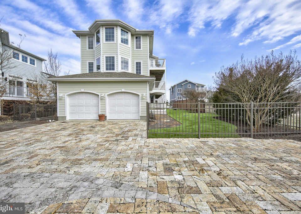 1st image of 5A Cape Henlopen Dr