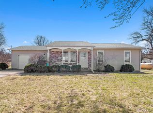 13849 Riverside Dr, Constantine, MI 49042