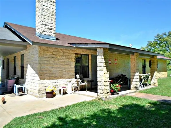 491 Herron Trl, Mc Dade, TX 78650