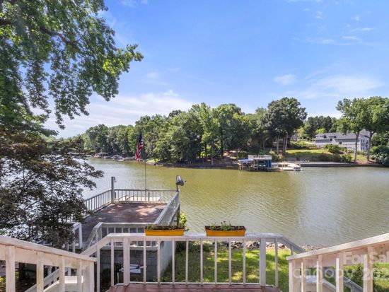 7645 Buckland Rd, Charlotte, NC 28278