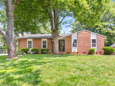 2901 New Garden Rd E, Greensboro, NC, 27455