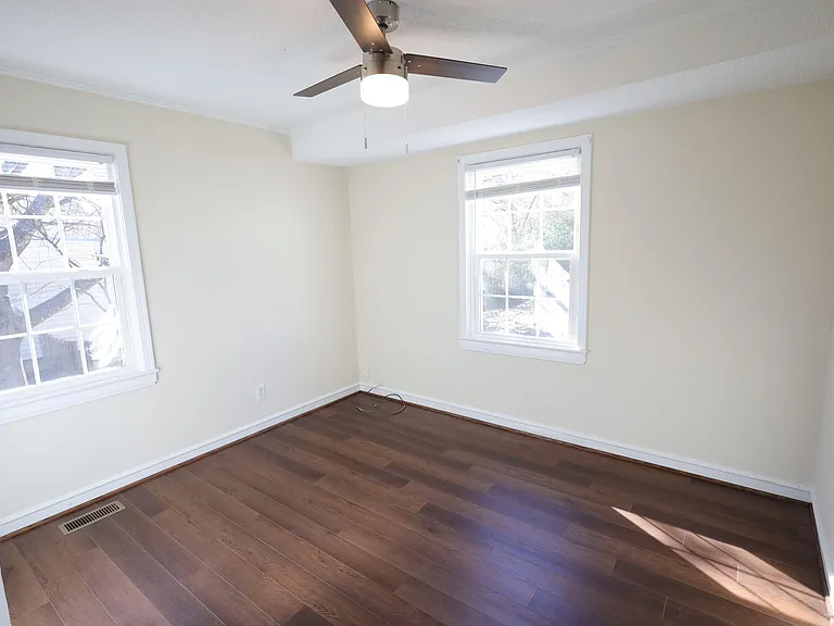 Bedroom #1