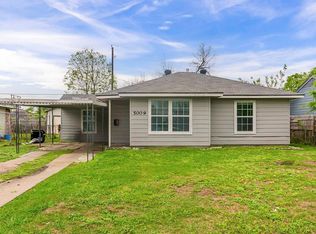 5009 Bataan Rd, Houston, TX 77033