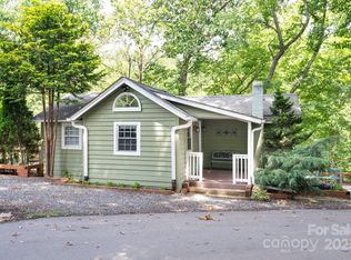 5 Arbutus Rd, Asheville, NC 28805