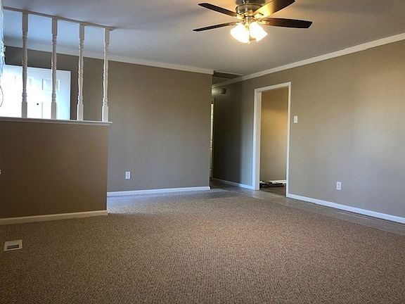 4th image of 282 Kelly Pl